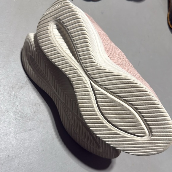 Skechers Women's Martha Stewart Ultra Flex Back on Track Hands Free Slip-ins - Picture 5 of 8